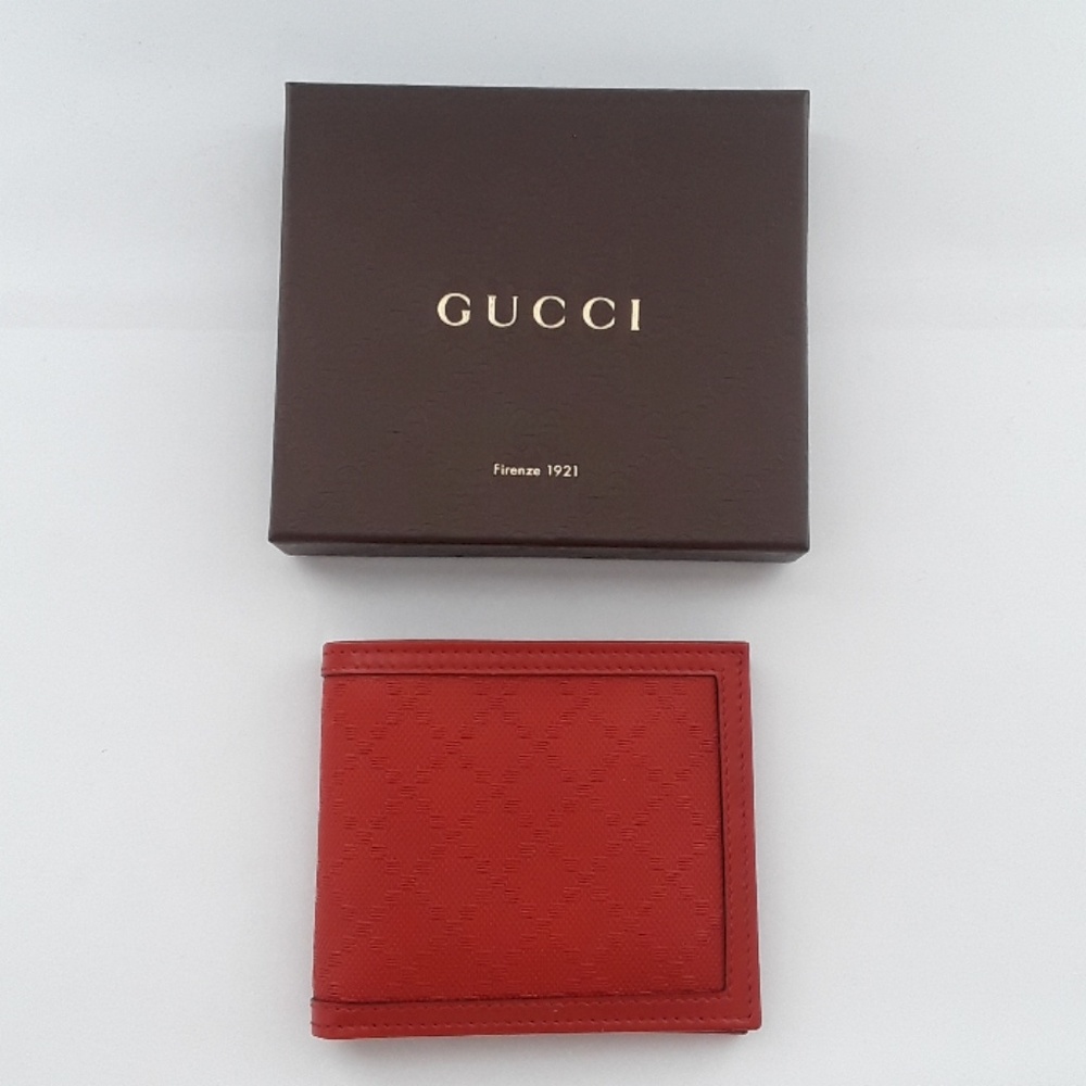 new in box 100% Authentic GUCCI wallet 225826